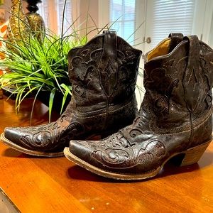 Western Distressed Leather Ankle Boot